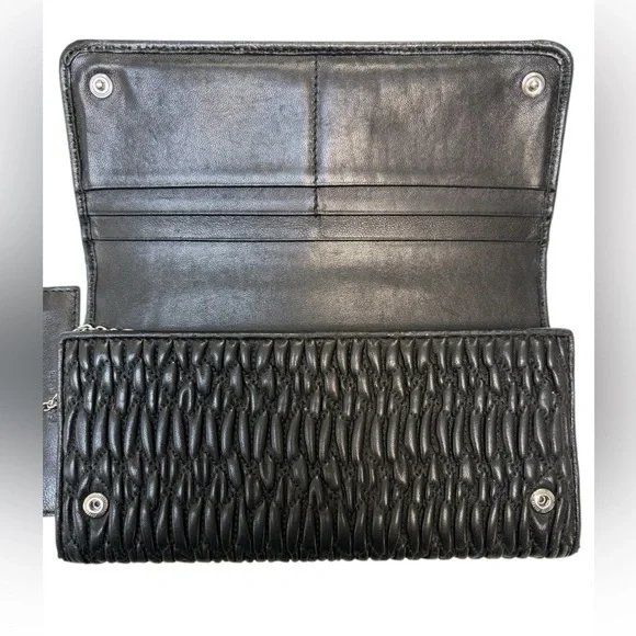 Miu Miu Black Matelassé Crystal Wallet 💎 Limited Edition w/ ID Holder - Picture 6 of 16